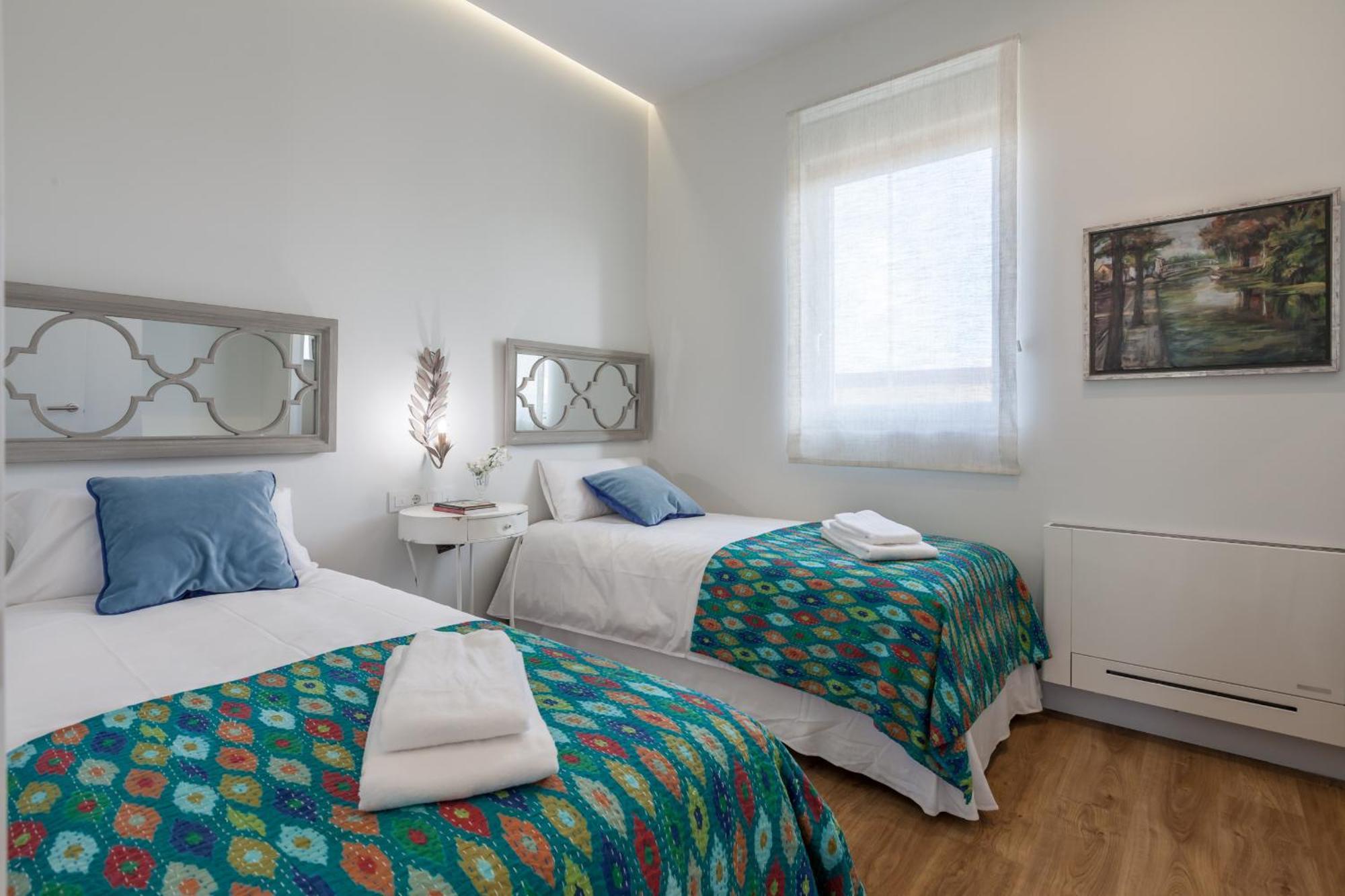 Apartamentos Rg Suites Jardines De Murillo — Photos 1